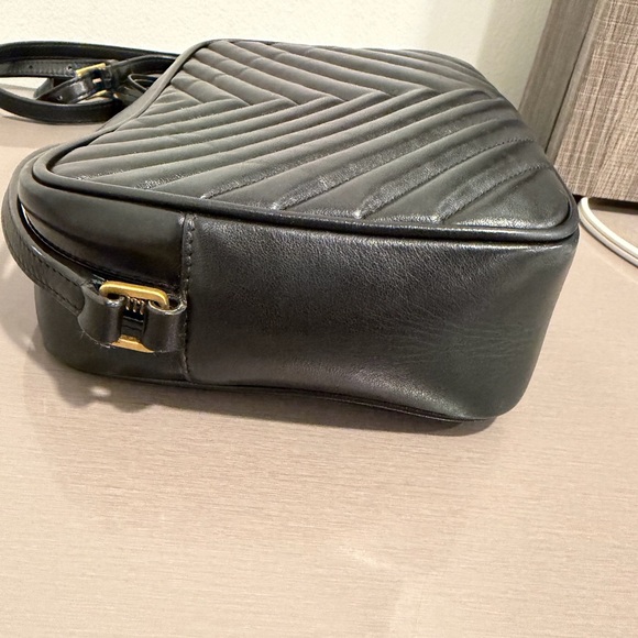 Yves Saint Laurent Black Chevron Crossbody Bag - Picture 9 of 15